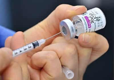 Image for South Korea to exempt auto chip buyers from COVID-19 quarantine, provide vaccines