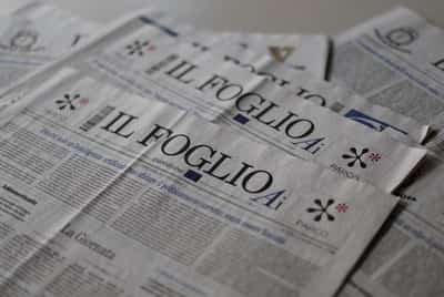 Image for Italian newspaper gives free rein to AI, admires its irony