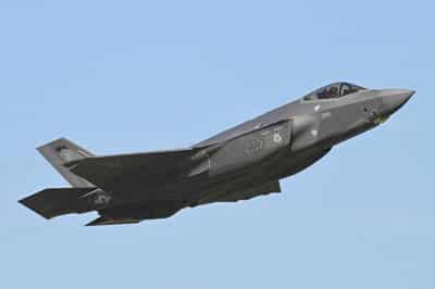 Image for Germany seeks more F-35 jets as European fighter programme falters, sources say
