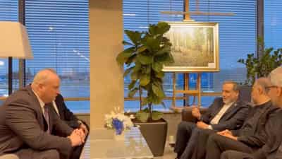 Image for Putin pledges support for Iran in talks with Araqchi in Russia, says he wants peace soon