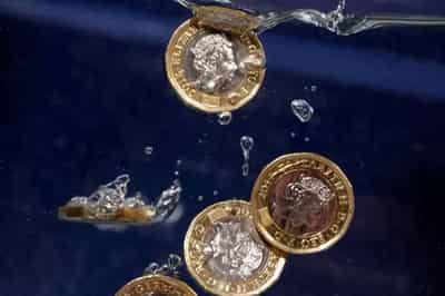 Image for Bank fraud falls from COVID high but threatens UK security