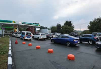 Image for Russian fuel crisis widens after Ukrainian attacks, sources say