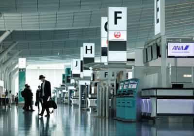 Image for Japan to declare COVID-19 emergency for Tokyo as it mulls Olympics without fans