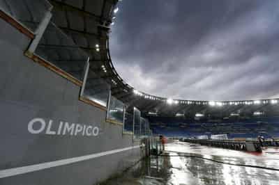 Image for Soccer-Italy bars travelling England fans from Rome stadium