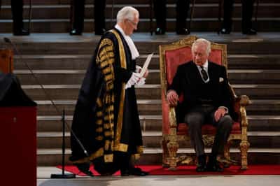 Image for King Charles, in parliament, promises to follow queen’s example