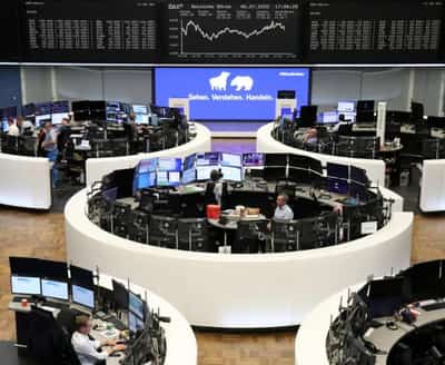Image for European shares rebound with focus on Italian politics, earnings
