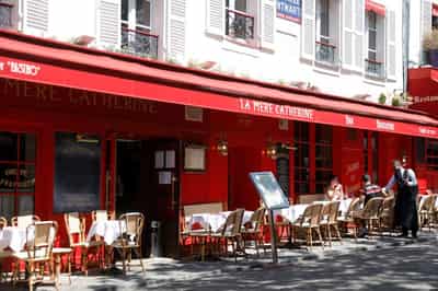 Image for France services activity contracts faster in August on weaker demand, PMI shows