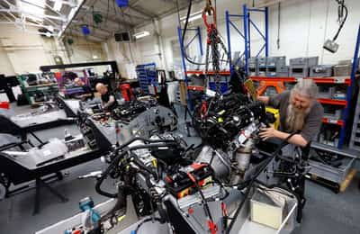 Image for UK manufacturing PMI rises to highest since August 2024