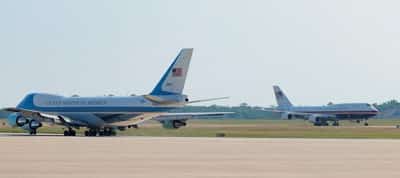 Image for Trump says he will use old Air Force One to travel to UK with new plane going there too