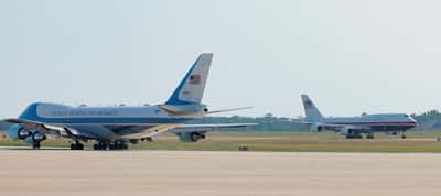 Image for Trump says he will use old Air Force One to travel to UK with new plane going there too