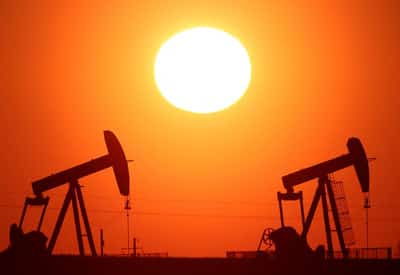 Image for Brent oil tops $90 as US, Iran intensify attacks in Middle East