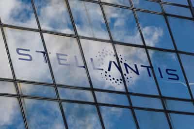 Image for Stellantis to recall 72,509 US vehicles over software glitch, NHTSA says