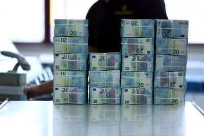 Image for Euro zone bond yields inch lower with Strait of Hormuz in focus