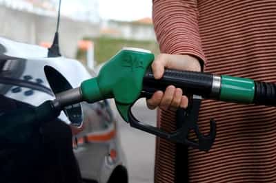 Image for EU emergency oil stocks still low in July after IEA’s joint releases