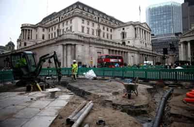 Image for Bank of England set to hike to 4% as rate peak looms