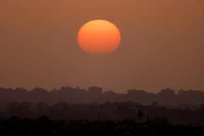 Image for Gaza death toll tops 70,000, health ministry says
