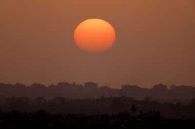 Image for Gaza death toll tops 70,000, health ministry says