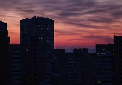 Image for A thousand Kyiv apartment blocks still without heating after Russian strike