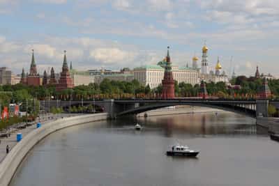 Image for Kremlin says Estonia's readiness to host nuclear-capable NATO  jets threatens Russia