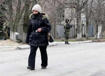 Image for U.N. shifts aid east in Ukraine, plans convoys to rebel areas