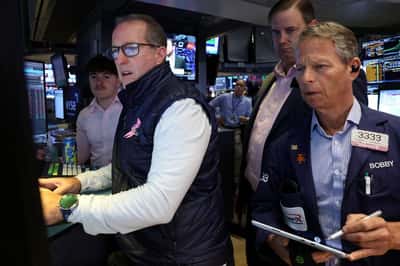 Image for Global equity fund inflows surge to three week highs