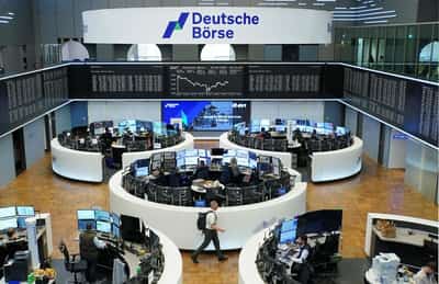 Image for Morning Bid: Tech and war jitters sap confidence