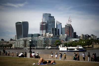 Image for UK to scrap banker bonus cap in deregulation drive for growth