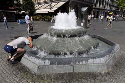 Image for Italy and Balkans endure heatwave, US also faces soaring temperatures