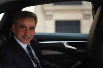 Image for MPS shareholders set to sink CEO's defence plan against Intesa bid