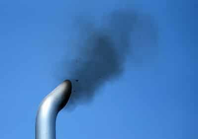 Image for EU countries approve law to slash trucks’ CO2 emissions
