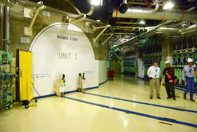 Image for US leads record rise in spending on nuclear arsenals, campaign group says