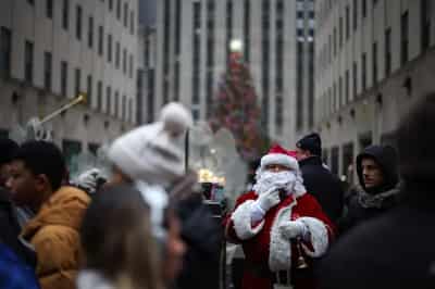 Image for Santa Claus global flight to deliver presents underway