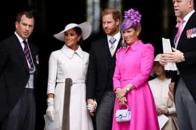 Image for Cheers and some jeers as Prince Harry and Meghan return to UK