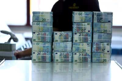 Image for Bank instant payment shift to help business and consumers, says EU