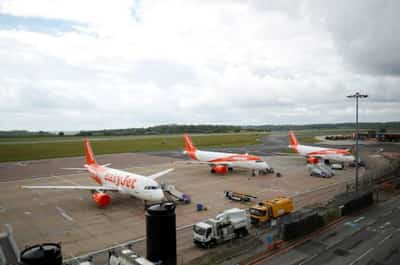 Image for Explainer-Luton Airport runway meltdown shows airports vulnerable to climate change