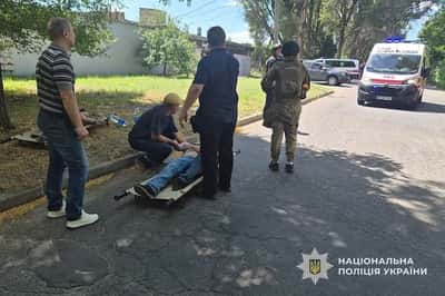 Image for Russian attacks in Ukraine's Dnipro and Zaporizhzhia kill 10, officials say