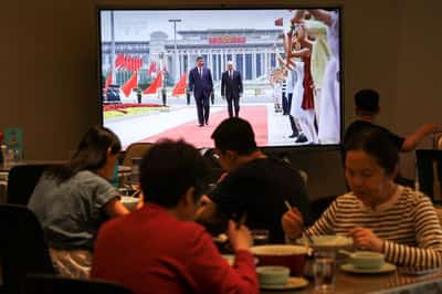 Image for Xi and Putin to dine over Peking duck, Chinese opera and Swan Lake