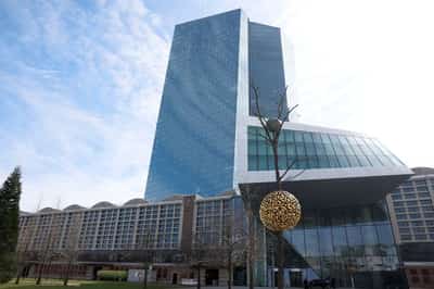 Image for Euro zone banks see rising loan demand despite trade standoff, ECB survey shows