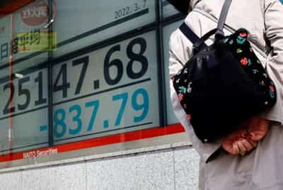 Image for Wall Street set to open higher, oil prices extend losses