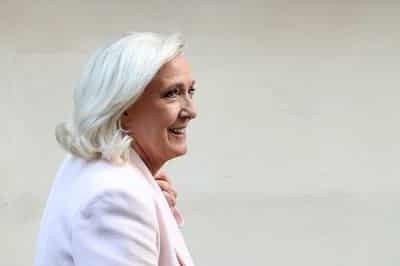 Image for Le Pen seeks to woo French business leaders at first presidential debate