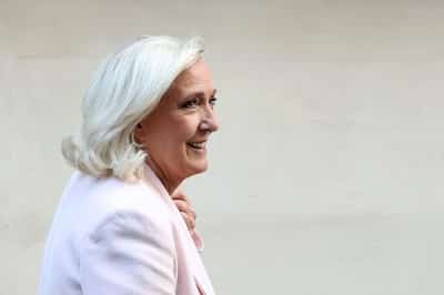 Image for No reason to fear us, Le Pen tells business leaders ahead of presidential debate