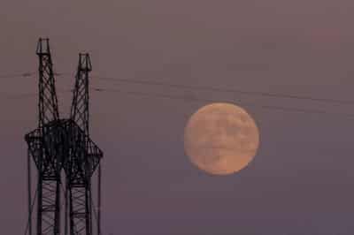 Image for Factbox-‘Beaver blood moon’ offers world’s last total lunar eclipse until 2025