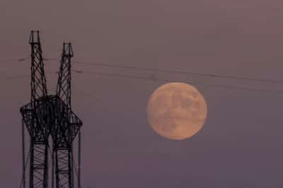 Image for Factbox-‘Beaver blood moon’ offers world’s last total lunar eclipse until 2025