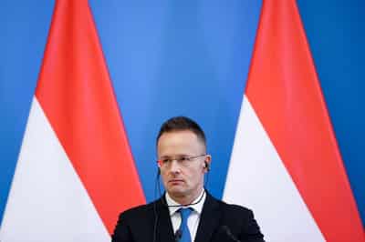 Image for Russia to keep shipping gas and oil to Hungary, Hungarian foreign minister says