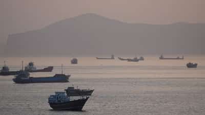 Image for UAE says Iran cannot be trusted over Hormuz, peace efforts at an impasse