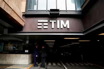 Image for Telecom Italia moves to ditch costly savings shares