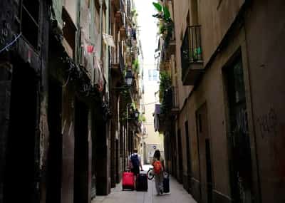 Image for Spain to crack down on holiday rentals to address housing crisis