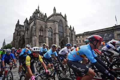 Image for Cycling-Men’s world championships race interrupted by climate protesters