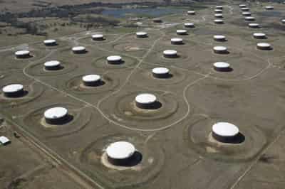 Image for Oil falls as India&#8217;s COVID-19 surge dents demand outlook