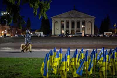 Image for Ukraine clinches deal to restructure $2.6 billion in 'toxic' GDP warrants